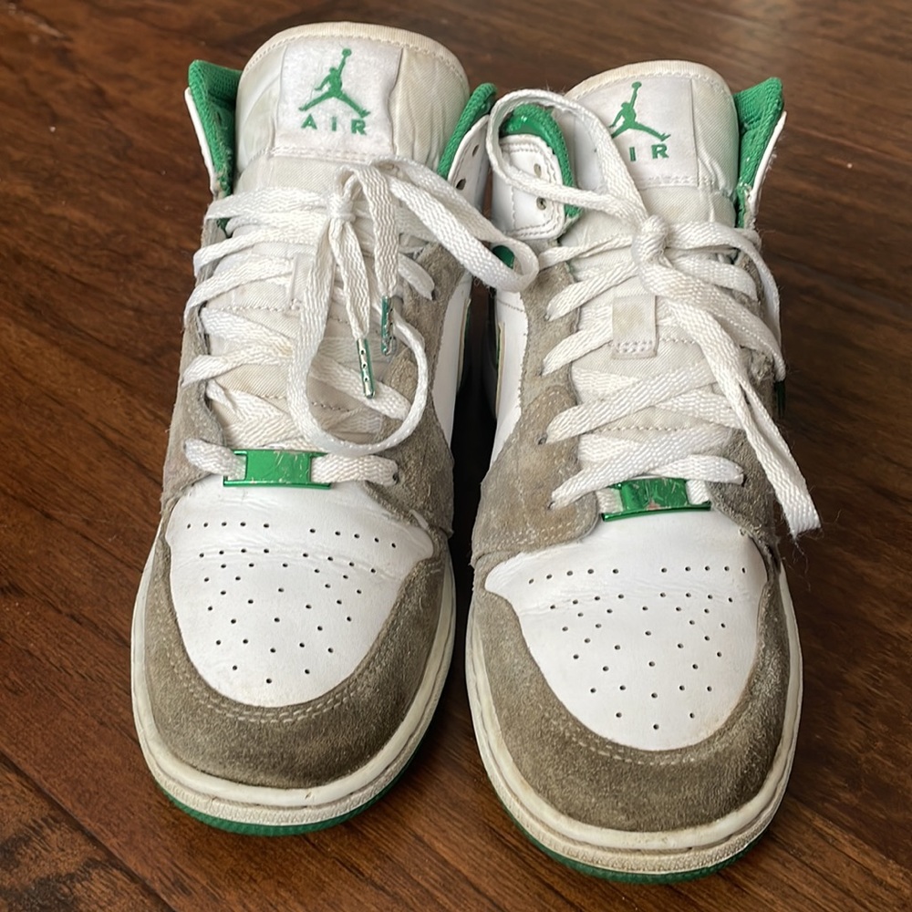 Back to school special! Jordan 1 Grey Pine Greens and Jordan 5 Blue Suedes - Picture 4 of 13